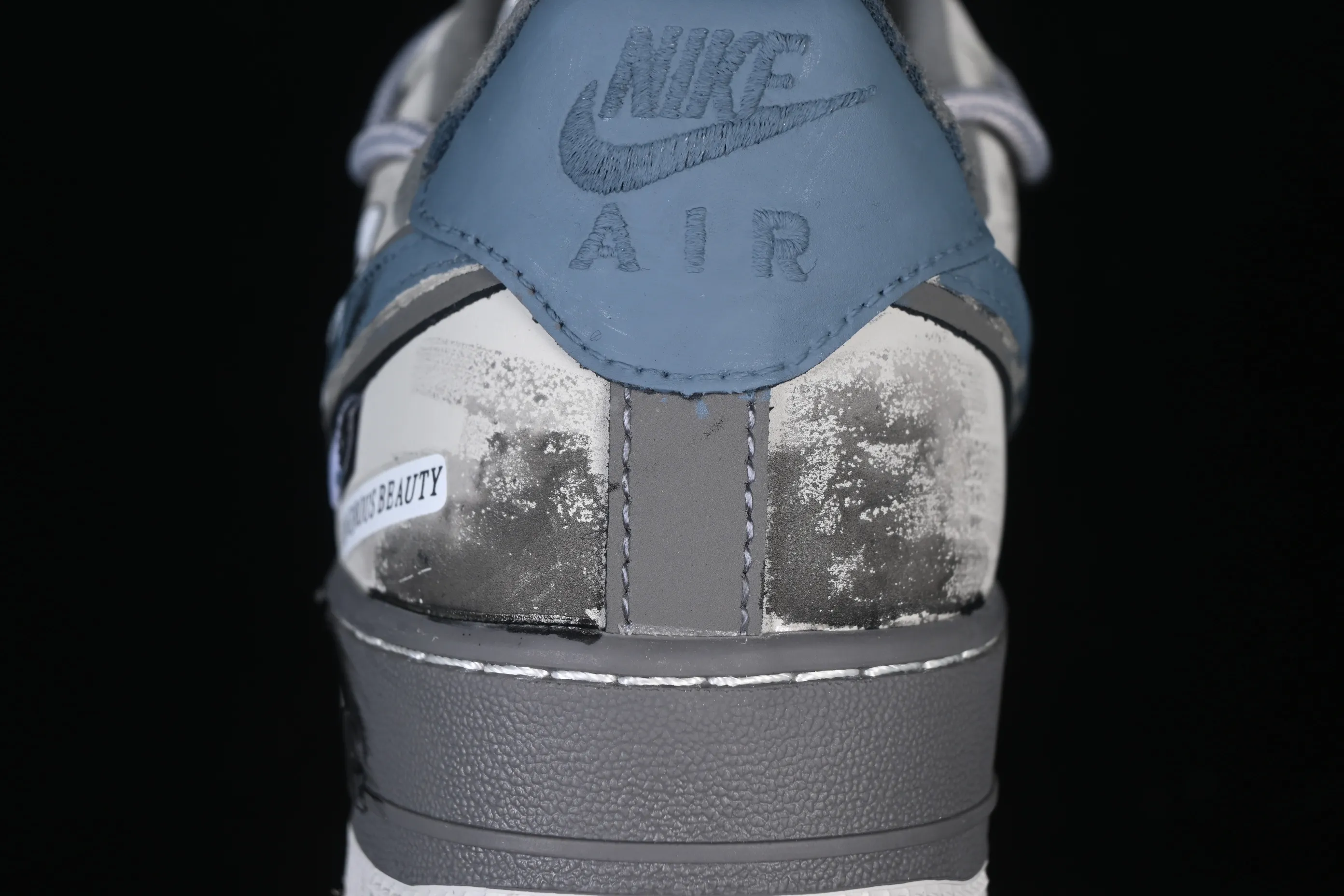 All categories Nk Air Force 1 Air Force series Nk Air Force 1 Low Air Force low-top Nike Air Force 1'07 Low "Alley Graffiti" Hand-painted graffiti Dark alley graffiti Air Force 1 low-top casual sneakers DB3310-333